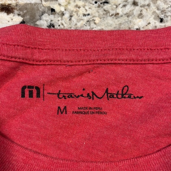 Travis Matthews shirt in a size medium - Picture 2 of 4